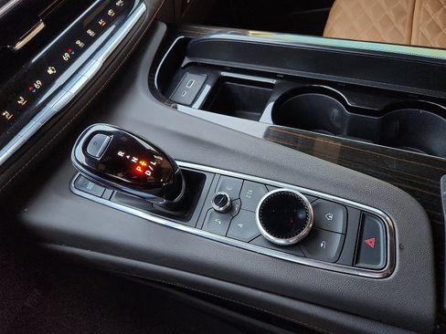 Used 2023 Cadillac Escalade ESV Sport w/ Touring Package image 25