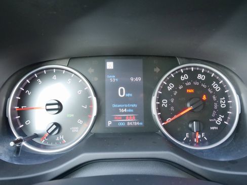 Used 2022 Toyota RAV4 XLE Premium image 25