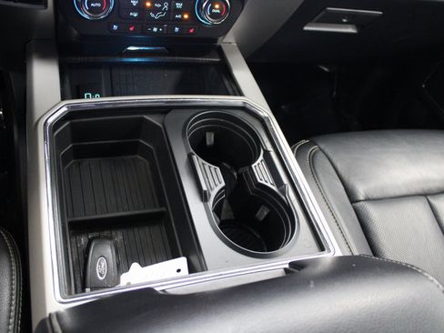 Used 2020 Ford F250 Lariat w/ Lariat Ultimate Package image 34