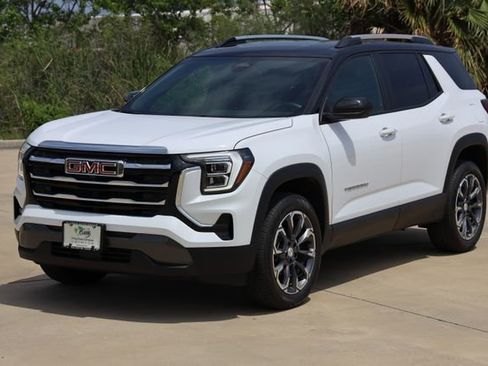 New 2026 GMC Terrain Elevation w/ Elevation Premium Package FWD image 3