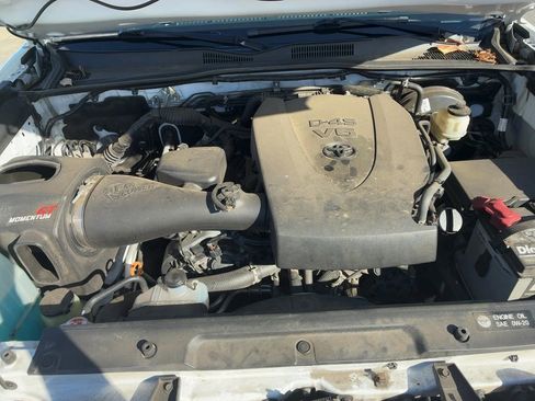 Used 2019 Toyota Tacoma SR5 image 15