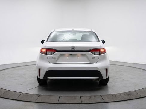 Used 2025 Toyota Corolla LE FWD image 7