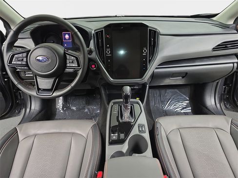 Used 2025 Subaru Crosstrek 2.5i Limited w/ Crosstrek Mirror Package image 10