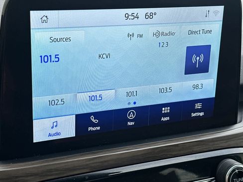 Used 2020 Ford Escape Titanium AWD/4WD image 18