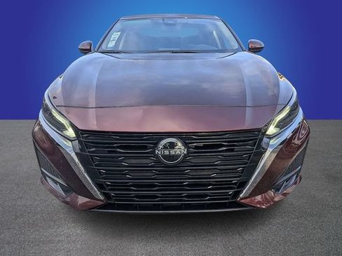 Used 2023 Nissan Altima 2.5 SV FWD image 8