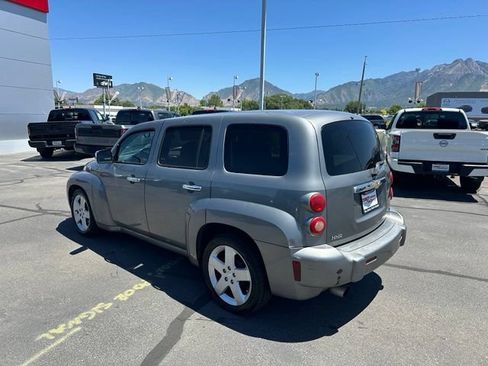 Used 2006 Chevrolet HHR LT w/ Preferred Equipment Group FWD image 8