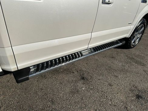 Used 2015 Ford F150 Lariat w/ FX4 Off-Road Package image 28