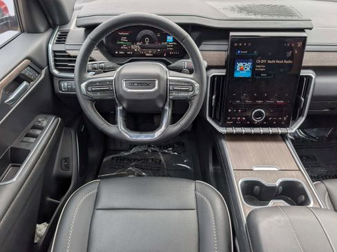 Certified 2024 GMC Acadia Denali image 18