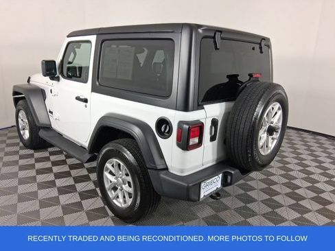 Used 2023 Jeep Wrangler Sport AWD/4WD image 5