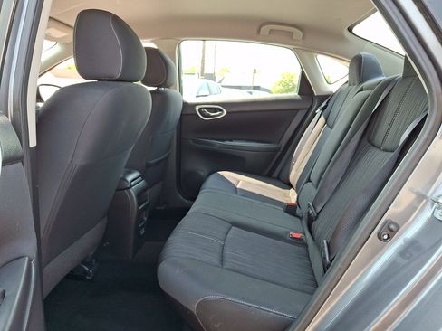 Used 2018 Nissan Sentra SV FWD image 10