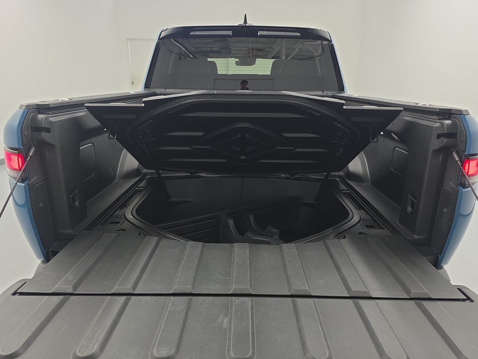 Used 2022 Rivian R1T Launch Edition AWD/4WD image 15