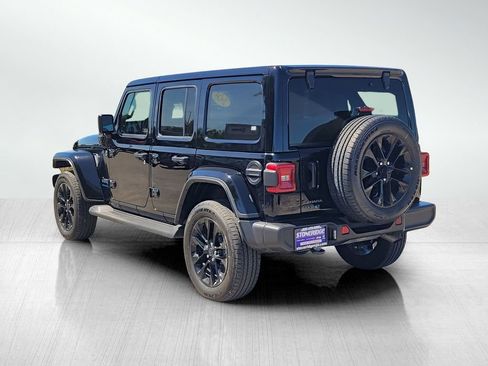 Used 2025 Jeep Wrangler Unlimited Sahara image 6