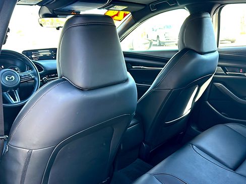 Used 2024 MAZDA MAZDA3 s image 17