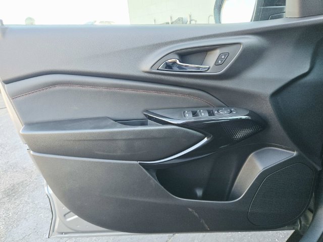 New 2026 Chevrolet Trax RS w/ Sunroof Package FWD image 28