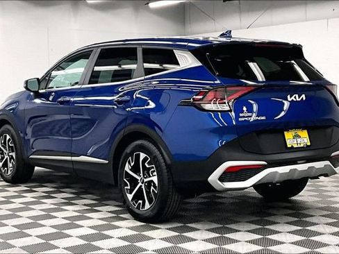 Used 2025 Kia Sportage EX FWD image 3