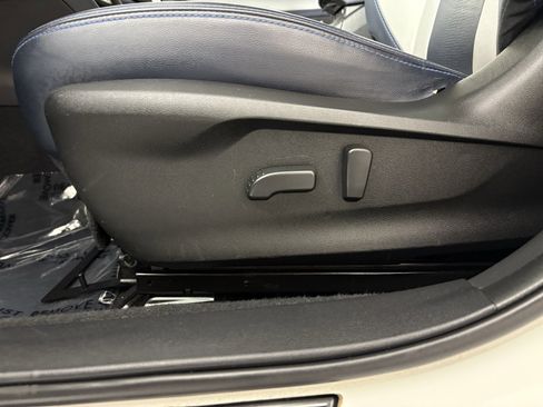 Used 2020 Subaru Crosstrek Hybrid image 9