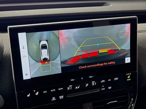 Used 2024 Subaru Solterra Limited AWD w/Heated Leather,A image 2