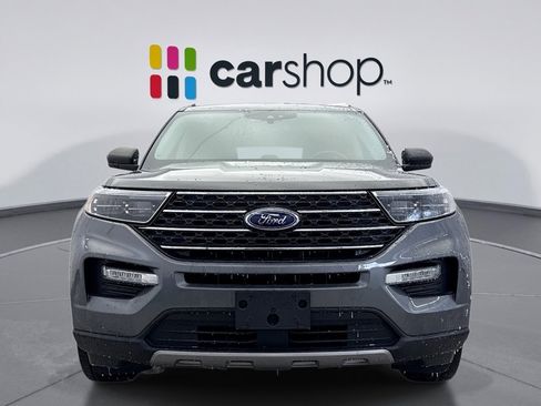 Used 2023 Ford Explorer XLT w/ Equipment Group 202A image 8
