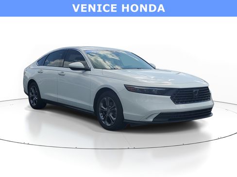 Used 2023 Honda Accord EX image 1