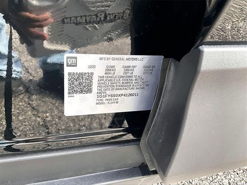 Certified 2023 Chevrolet Bolt EUV LT w/ Convenience Package image 18