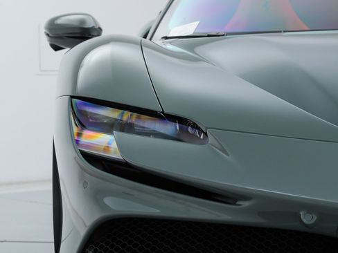 Certified 2025 Ferrari SF90 Spider AWD/4WD image 19