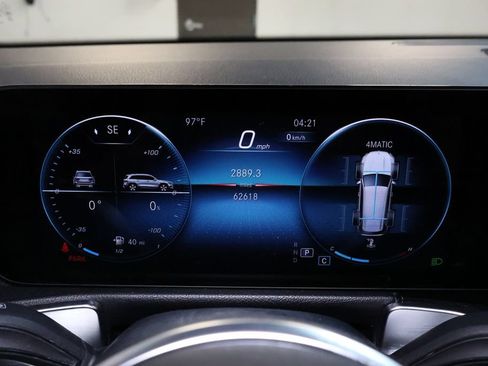 Used 2022 Mercedes-Benz GLB 250 4MATIC w/ Premium Package Lite image 19