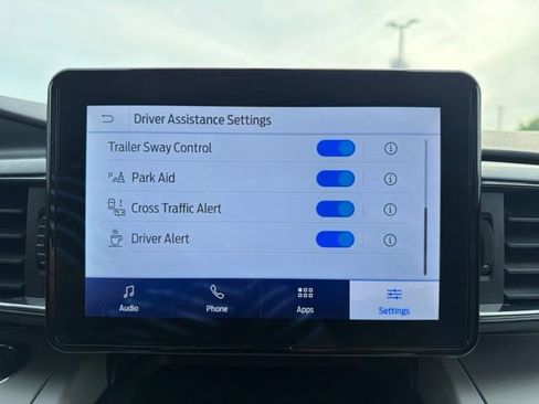 Used 2024 Ford Explorer XLT w/ Equipment Group 202A AWD/4WD image 40