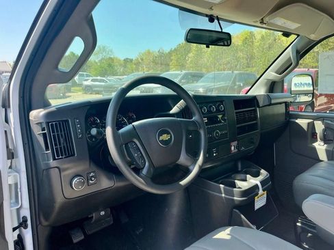 New 2026 Chevrolet Express 2500 Extended w/ Driver Convenience Package RWD image 15