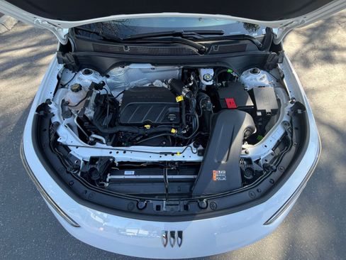 Used 2025 Buick Envista Preferred image 31