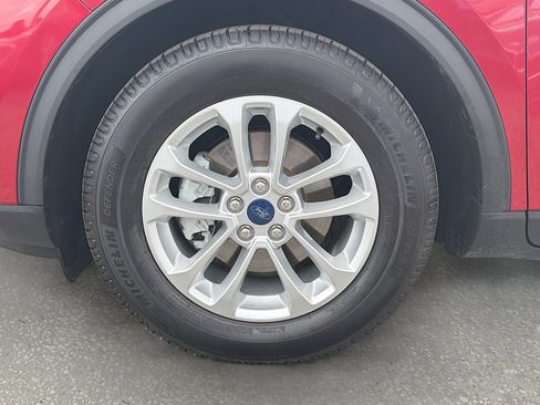 Used 2020 Ford Escape SE image 38