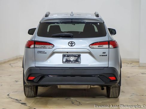 Used 2023 Toyota Corolla Cross AWD Hybrid image 7