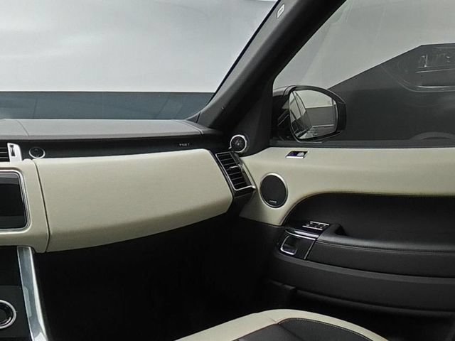 Used 2019 Land Rover Range Rover Sport HST AWD/4WD image 30