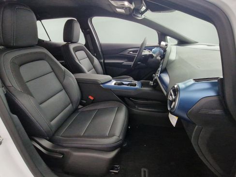 New 2026 Chevrolet Equinox EV LT image 27