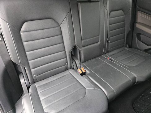 Used 2021 Volkswagen Atlas Cross Sport SEL Premium R-Line image 22