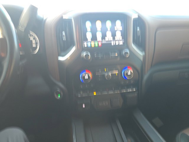 Used 2023 Chevrolet Silverado 2500 High Country w/ Z71 Off-Road Package AWD/4WD image 18