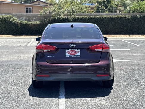 Used 2017 Kia Forte LX FWD image 8