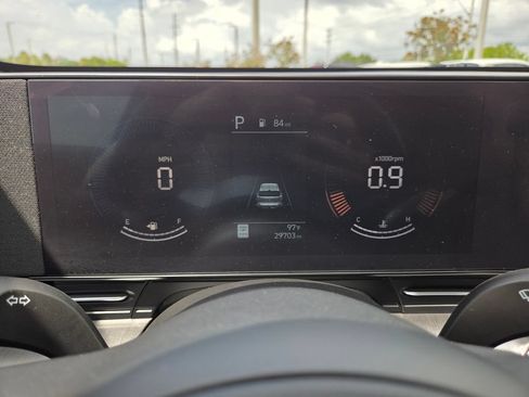 Used 2024 Hyundai Kona SEL AWD/4WD image 35