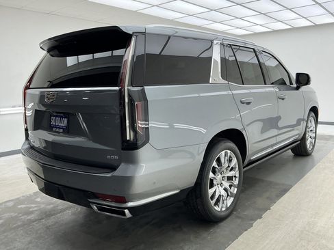 Used 2023 Cadillac Escalade Premium Luxury Platinum image 4
