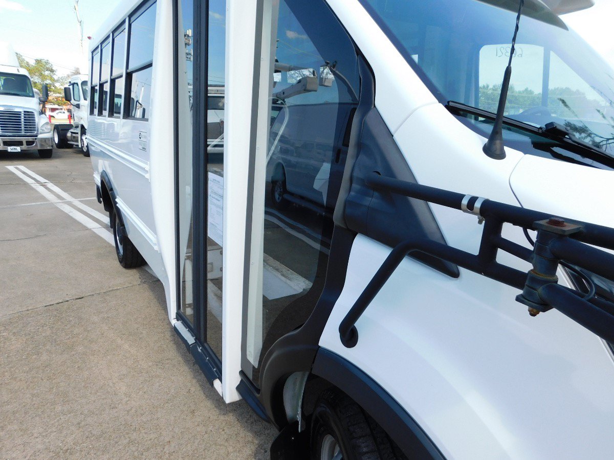 Used 2016 Ford Transit 250 138 RWD image 7