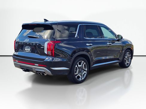 Used 2024 Hyundai Palisade Limited AWD/4WD image 8