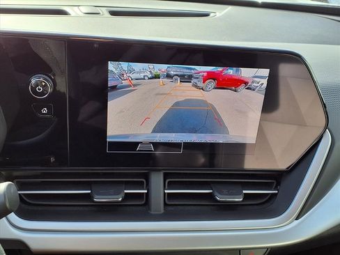 Used 2025 Chevrolet Trax LS image 6