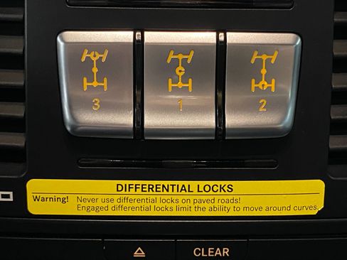 Used 2017 Mercedes-Benz G 63 AMG 4MATIC image 20