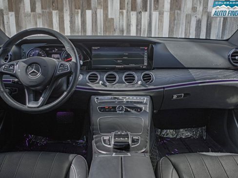 Used 2018 Mercedes-Benz E 300 4MATIC image 17