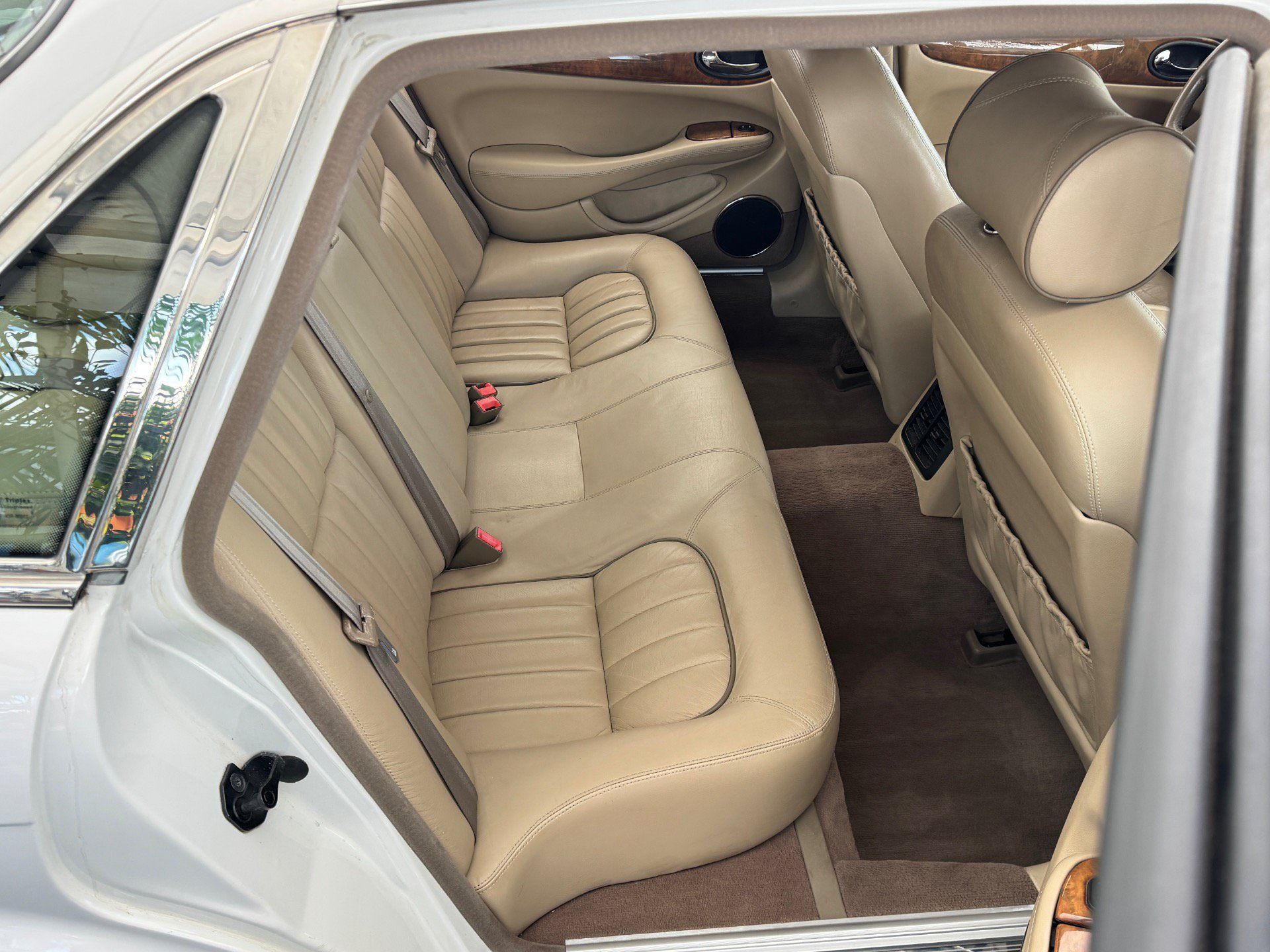 Used 2001 Jaguar XJ8 RWD image 24