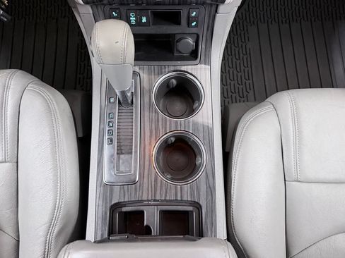 Used 2014 Chevrolet Traverse LT w/ All-Star Edition FWD image 23
