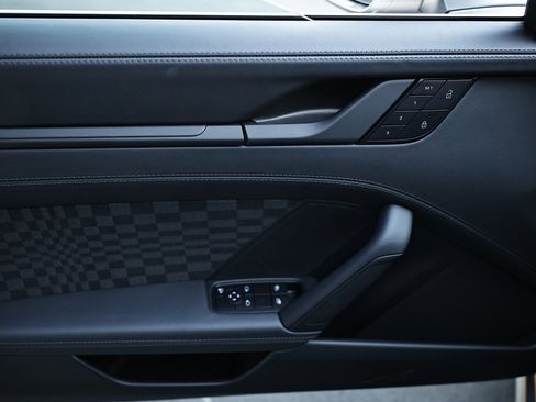 New 2026 Porsche 911 Carrera image 21