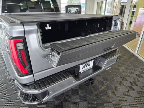 Used 2024 GMC Sierra 2500 AT4 w/ AT4 Premium Plus Package image 17