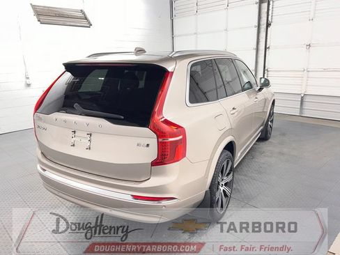Used 2024 Volvo XC90 B6 Plus w/ Protection Package Premier AWD/4WD image 9