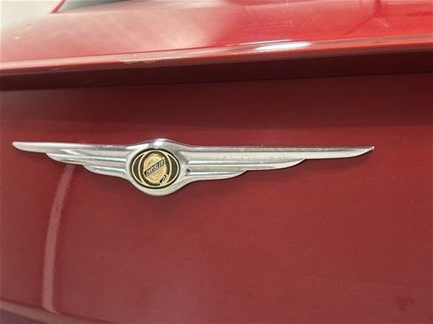 Used 2006 Chrysler 300 C image 31