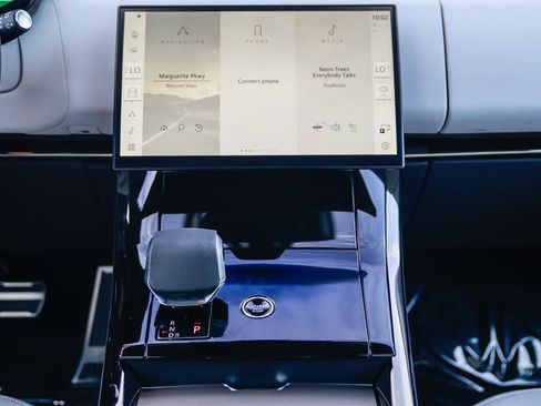 New 2026 Land Rover Range Rover Sport Dynamic SE image 13